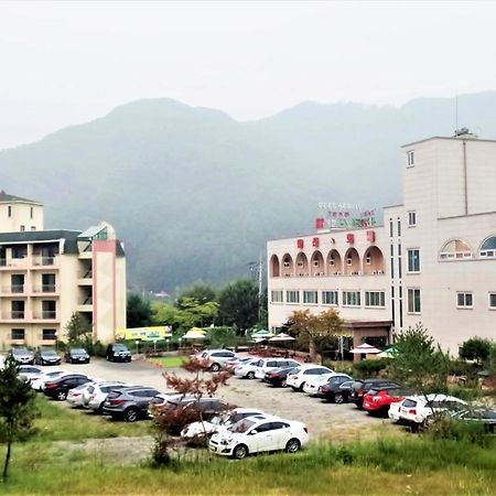 Hongcheon Resortel Zewnętrze zdjęcie