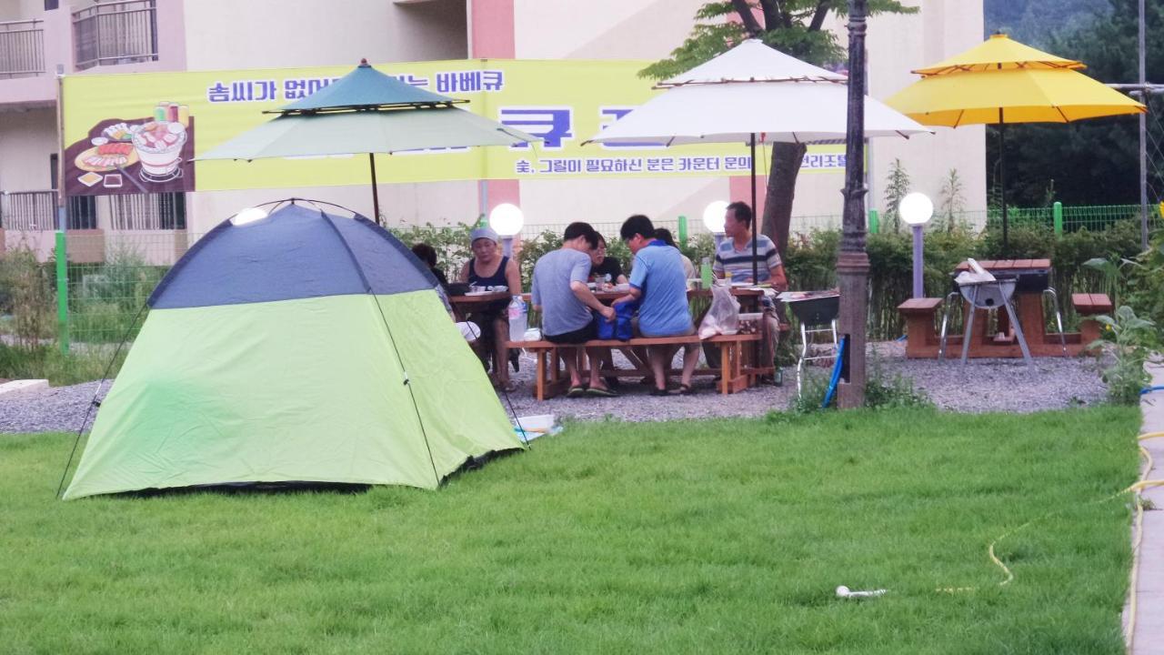 Hongcheon Resortel Zewnętrze zdjęcie