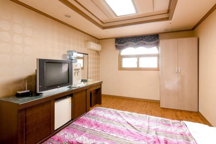 Hongcheon Resortel Zewnętrze zdjęcie