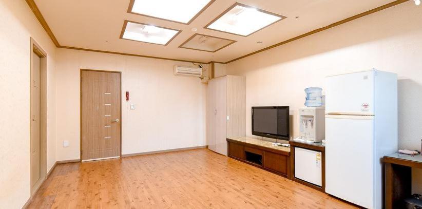 Hongcheon Resortel Zewnętrze zdjęcie